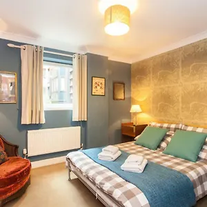 Superior 2 Bedroom St Paul's Of Apartment London