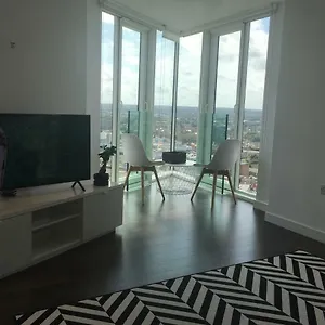 Grand Serviced Apartments***** Croydon