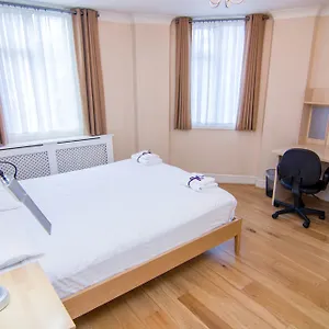 Wharf - Apartment London