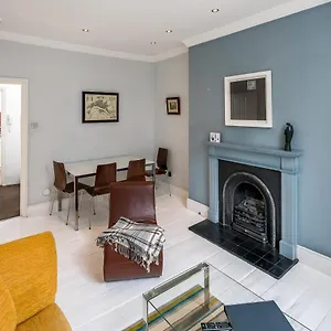 Victorian House 2 Bed/2 Bath Next To Barbican Tube Apartment London