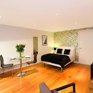 Red Lion Court By City2stay London