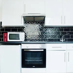 Capital Host Euston Hotel 3*