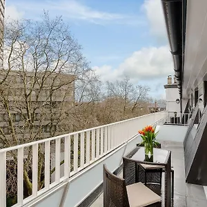 Hotel Lak Serviced 4*