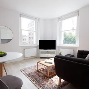 Holiday home 4vh Virginia House, 31 Bloomsbury Way By Living *