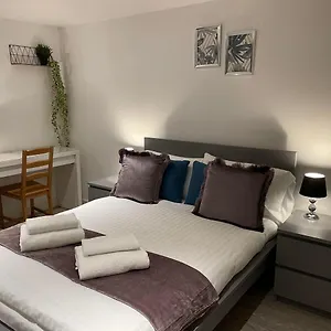 City Airport Serviced Apartment