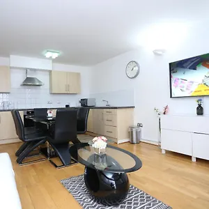 Apartment Gorgeous 2 Bedroom 2 Bathroom Woolwich
