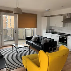 Apartment Stunning 2 Bed In The Heart Of Barking Barking (Greater London)