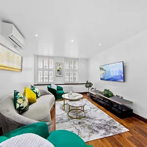 Apartment Bryanston *
