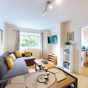 Lovely 1 Bedroom Flat In Wimbledon Apartment London