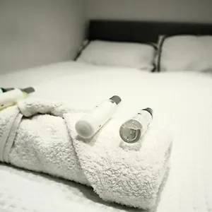 Apartment Bellingham Road London