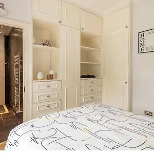 Luxury Specious En-suite In Guest house London