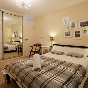 Covent Garden 1-bedroom, 6 Beds, Quiet, Office-ready, Ncs Apartment *