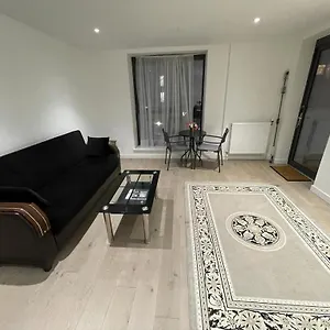 Apartmán Brand New 2 Bedroom Hanwell