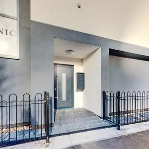 Апартаменты Flat 5 The Old Clinic