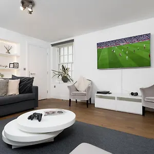 Aircon 2 Bedr, 3 Beds, 2 Bath Covent Garden, Subway London