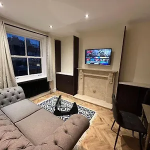 Apartment Beautiful London