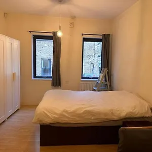Studio Flat In Central Apartment *