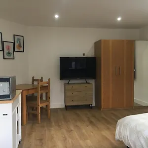 Lägenhet Cosy Private Studio With Quick Access To London *