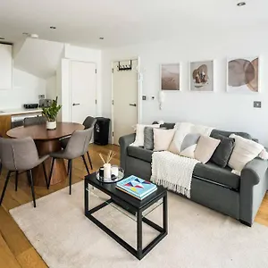 Apartment Renovated 2br, 2ba Near Hyde Park 1 Min From Tube London