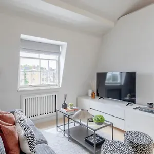 Apartment Stylish 1bd Flat 5 Mins To Harrods- Knightsbridge London