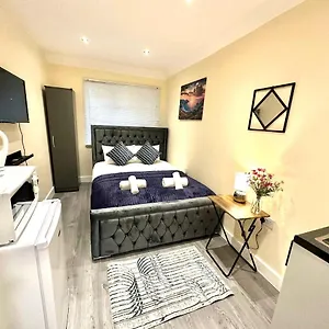 Guest house Sutton Suites Sm4 - London Morden (Greater London)