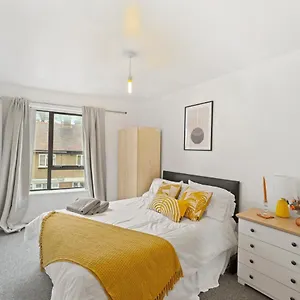 2 Bed Centre *