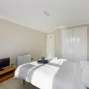 Luxury In Kingston * Kingston upon Thames (Greater London)
