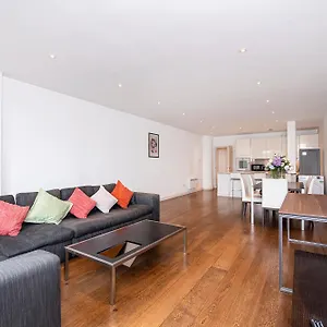 2 Bed Maissonette Apartment *
