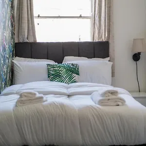 Apartment Private Studio Unit In Chapel Market *