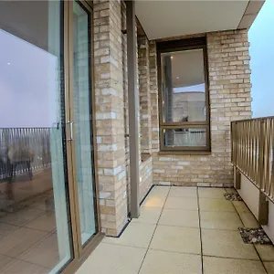 2 Bedroom Flat Near Stanmore Station