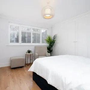 Spacious Haven For Family And Friends *