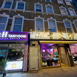 Comfy Private Bedrooms Near Euston Station, Londra