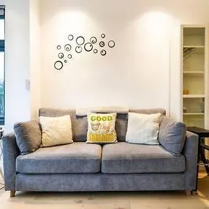 Modern Ealing Common Duplex Apartment London