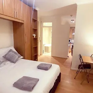 Chelsea Big 2 People Apartment *