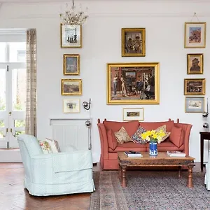 Artistic 1bed Flat With Patio In South Kensington Apartment