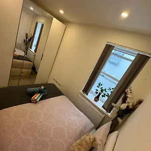 Forestroom ゲストハウス