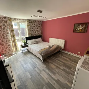 Apartment Zen Den #2