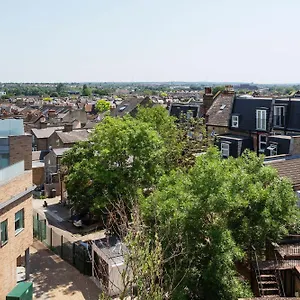 Veeve - Celestial Loft * London