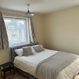 Cosy Camden 3 Bed - Sleeps 6 Apartment *