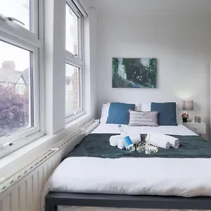 S5 Full In Kilburn With Kitchen Zone 2 London