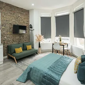 S1-4 Central - Self Equipped- 15 Minutes To Oxford Street & Marble Arch Apartment *