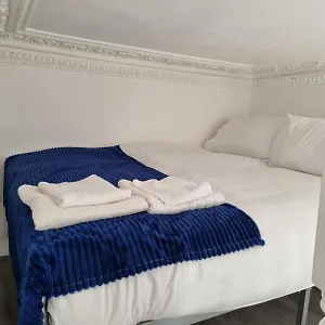 Apartment F103-maisonette 1st Floor Near Hyde Park London
