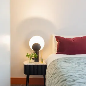 Apartment Mysquare Two Bedroom In Limehouse London