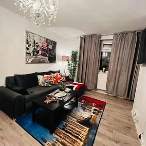 Central London Apartment Apartment London