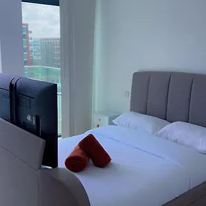 Ds - Entire 1 Bedroom Apartment London