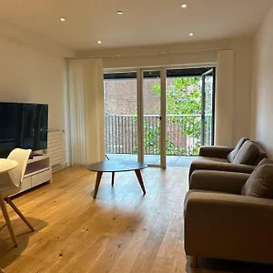 Apartment Lovely One Bedroom Flat *
