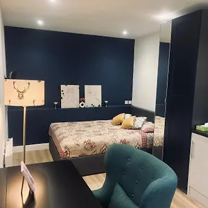 Double Bed In Finchley,north London Finchley
