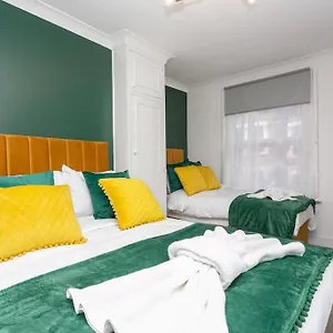 Cosy Comfy 1 Bedroom In Location Apartment