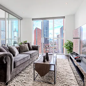 Apartment Bright 2br High Floor Flat, Nine Elms, 3min Tube *