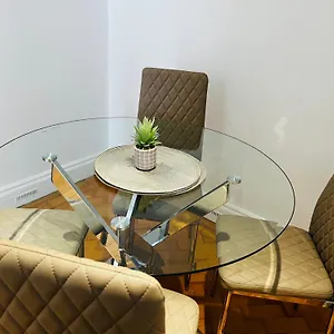 Lovely Apartment- Long Stayer Welcome Apartment *